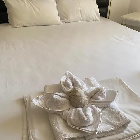 Διαμέρισμα Penthouse Happy Moments 2 *